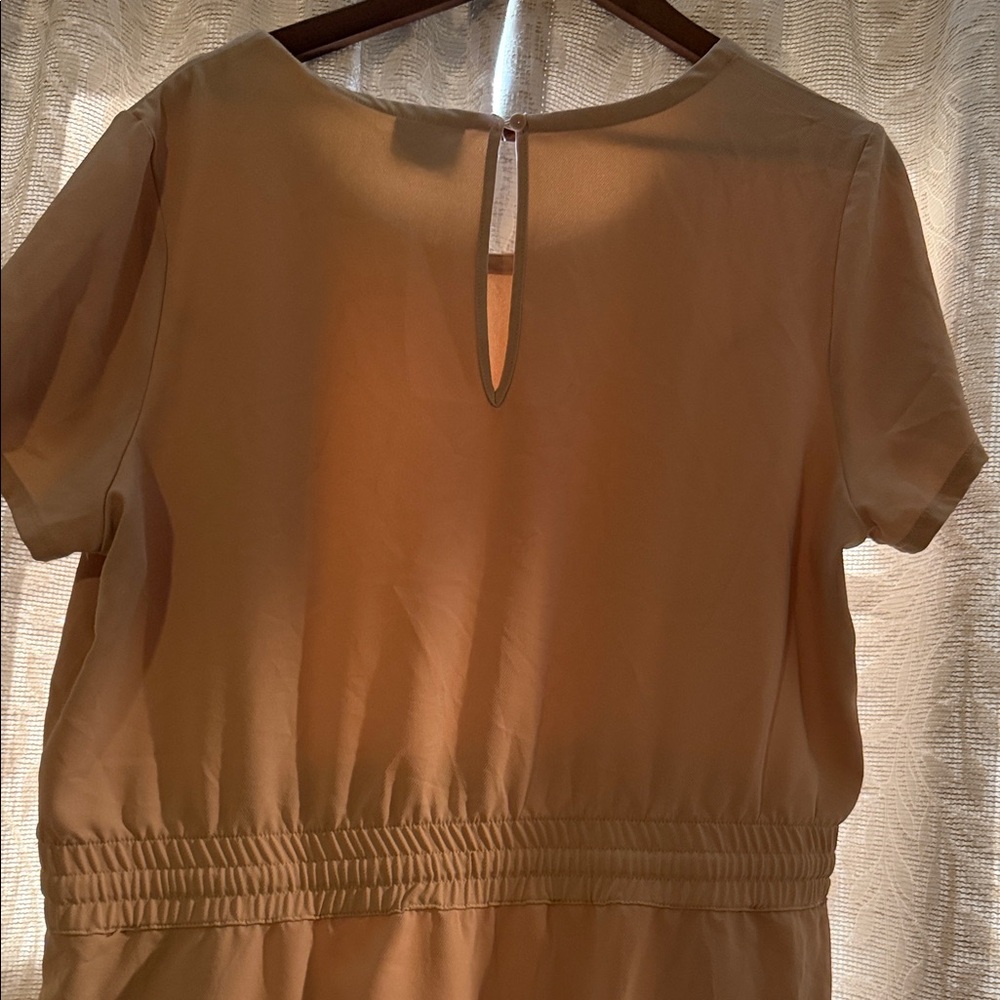4/$15 Casual Tan Short Sleeve Dress - Picture 4 of 5
